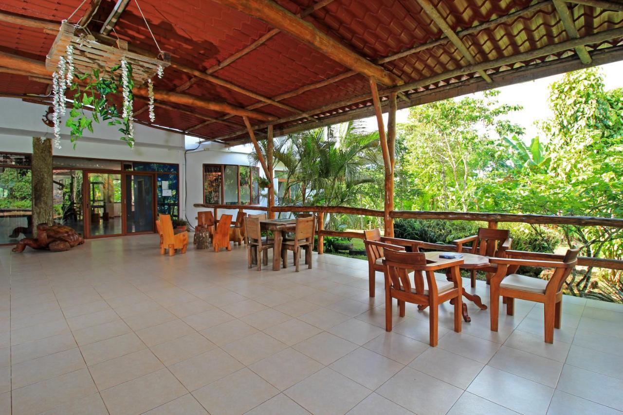 Natura Gardens Galapagos Bellavista  Buitenkant foto