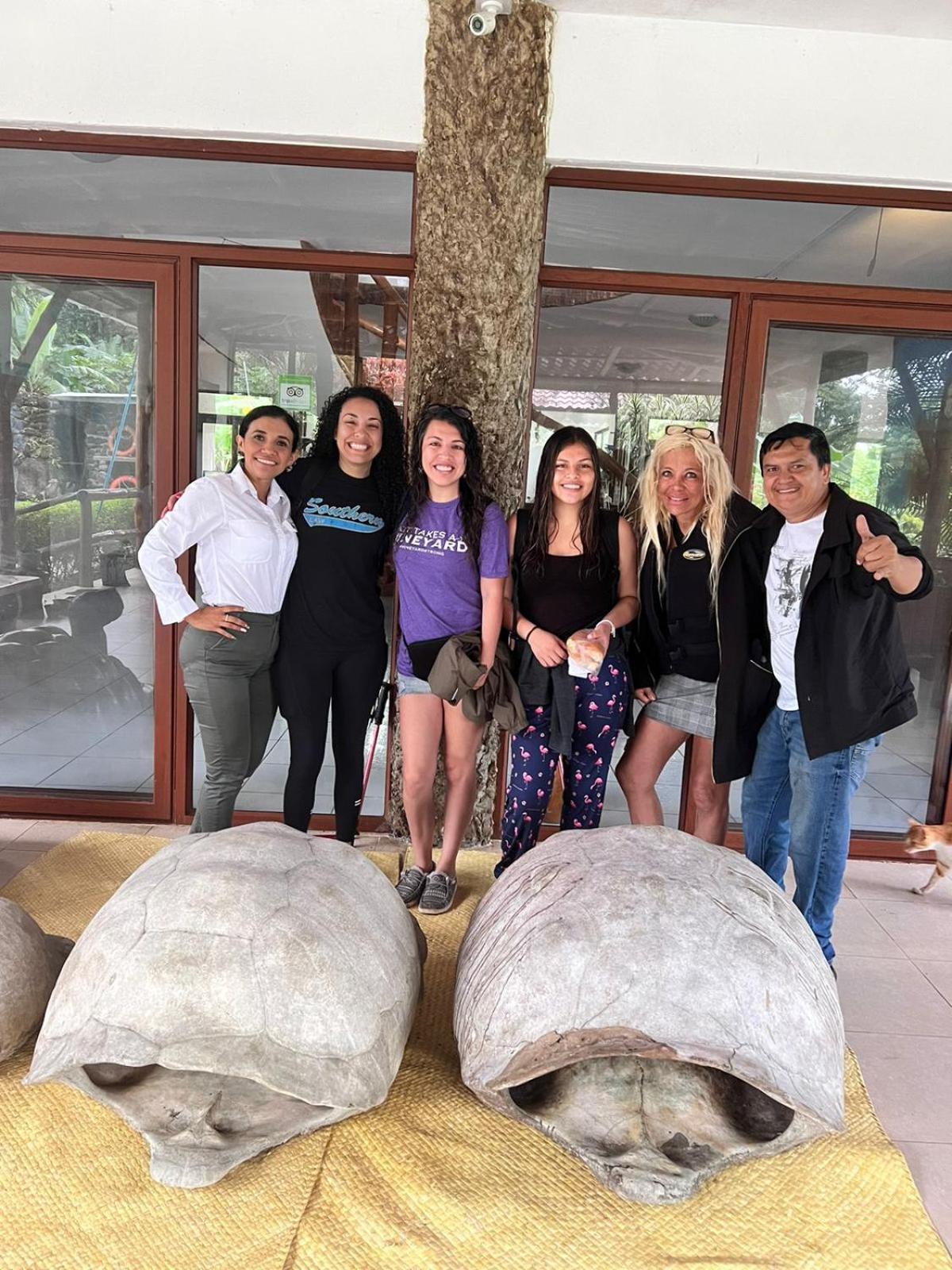 Natura Gardens Galapagos Bellavista  Buitenkant foto